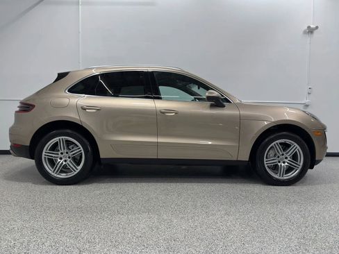 Used 2015 Porsche Macan S w/ Premium Package Plus image 35