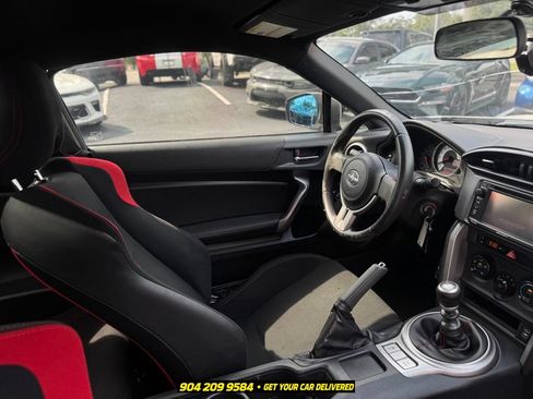 Used 2015 Scion FR-S RWD image 22
