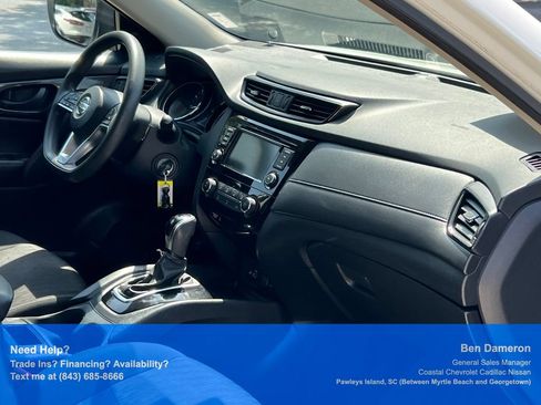 Used 2019 Nissan Rogue S FWD image 21