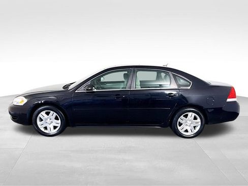 Used 2015 Chevrolet Impala LT w/ LT Sunroof Package FWD image 11
