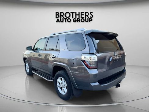 Used 2014 Toyota 4Runner SR5 RWD image 8