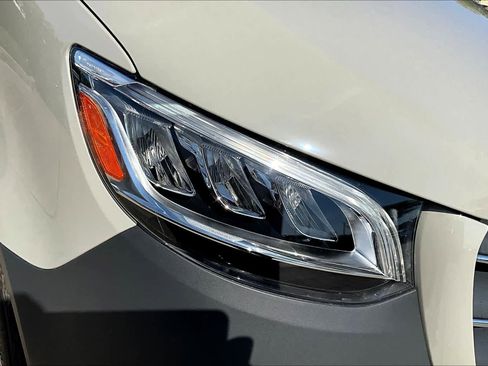 New 2025 Mercedes-Benz Sprinter 2500 image 12