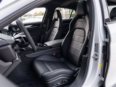 Certified 2026 Porsche Panamera RWD image 5