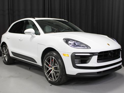 New 2026 Porsche Macan S image 9