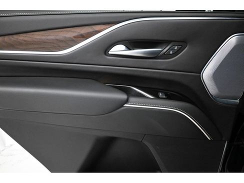 Used 2023 Cadillac Escalade Sport Platinum w/ LPO, ONYX Package AWD/4WD image 10
