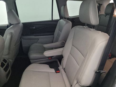 Used 2016 Honda Pilot Elite image 18
