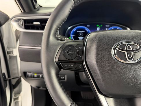 Used 2024 Toyota Venza Limited AWD/4WD image 15