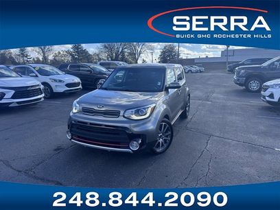 Used 2018 Kia Soul ! w/ Tech Package