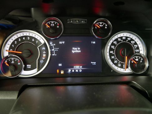 Used 2023 RAM 1500 Classic SLT w/ Electronics Group AWD/4WD image 21
