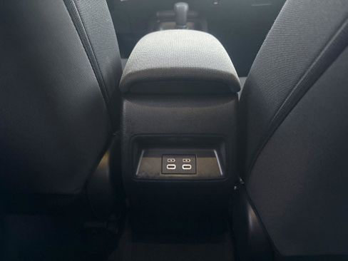 Used 2023 Toyota Corolla LE image 12