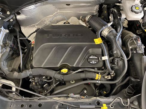 Used 2024 Buick Encore GX Preferred w/ Comfort Package FWD image 28