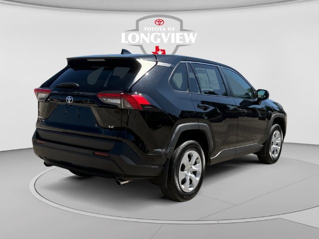 Certified 2025 Toyota RAV4 LE FWD image 5