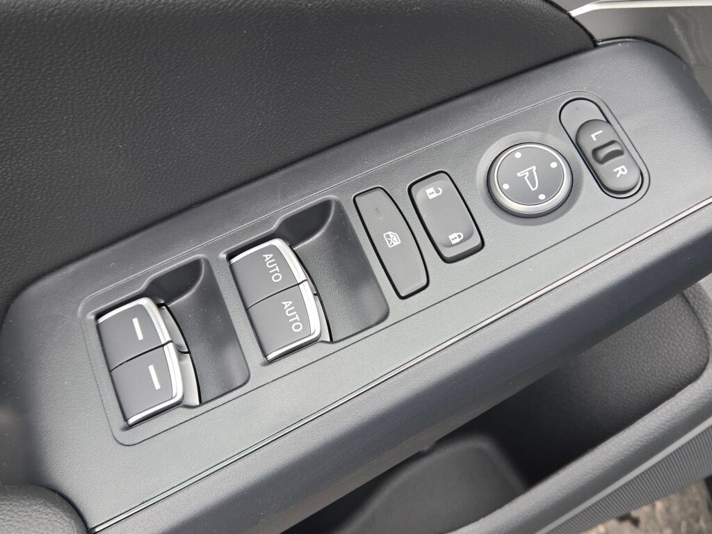 Used 2026 Acura Integra FWD image 26