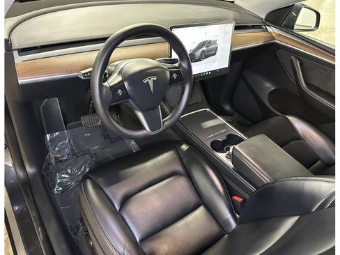 Used 2022 Tesla Model Y Long Range AWD/4WD image 18