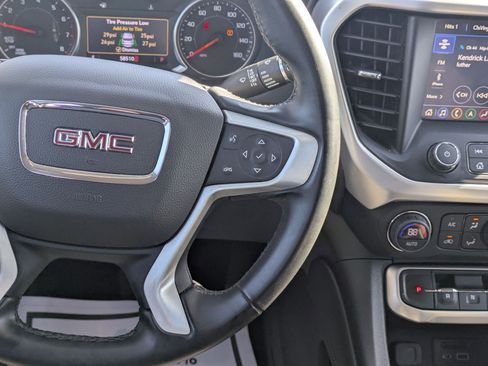 Certified 2023 GMC Acadia SLT image 21