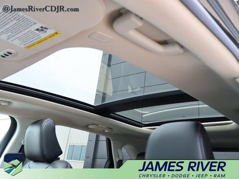 Used 2024 Ford Edge SEL w/ Convenience Package AWD/4WD image 25