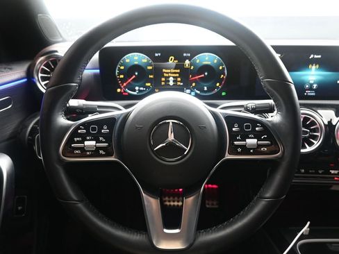 Used 2023 Mercedes-Benz CLA 250 4MATIC image 22