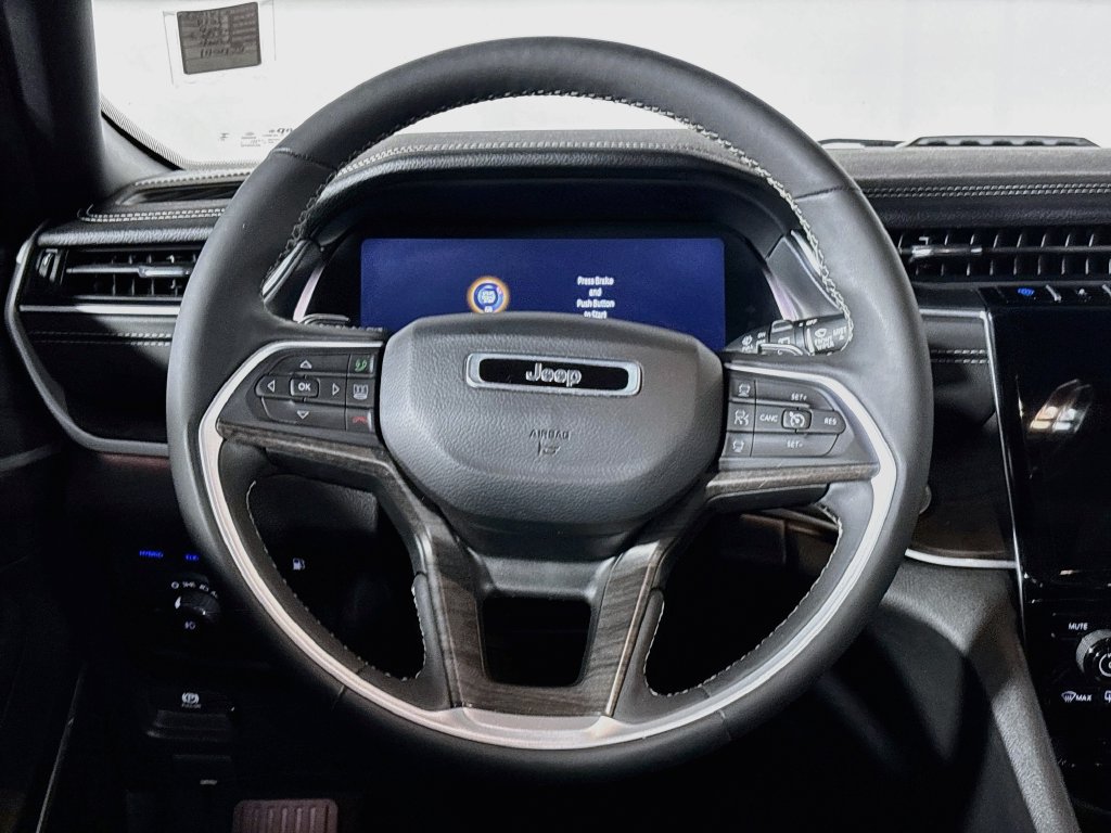 Used 2024 Jeep Grand Cherokee Limited 4xe AWD/4WD image 13