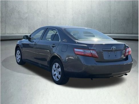 Used 2007 Toyota Camry LE image 7