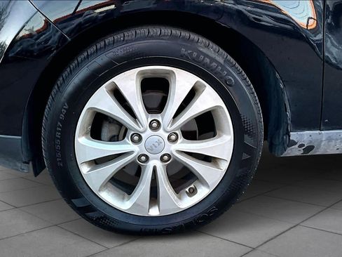 Used 2016 Kia Soul + image 9