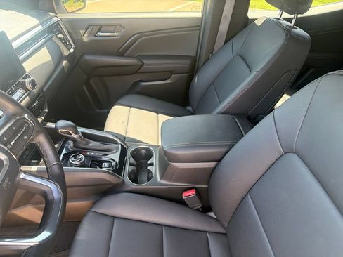 Used 2023 GMC Canyon Elevation w/ Elevation Premium Package AWD/4WD image 25