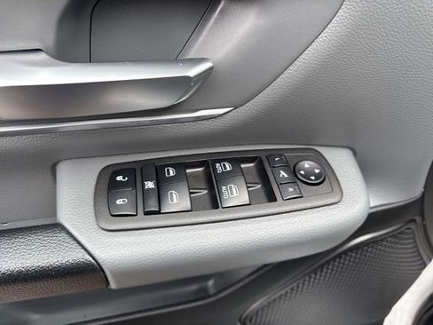 Used 2023 RAM 1500 Big Horn image 9