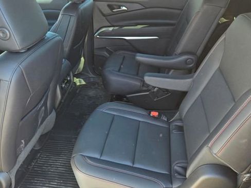 New 2026 Chevrolet Traverse Z71 w/ LPO, Floor Liner Package image 9
