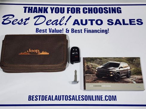 Used 2018 Jeep Cherokee Limited image 38