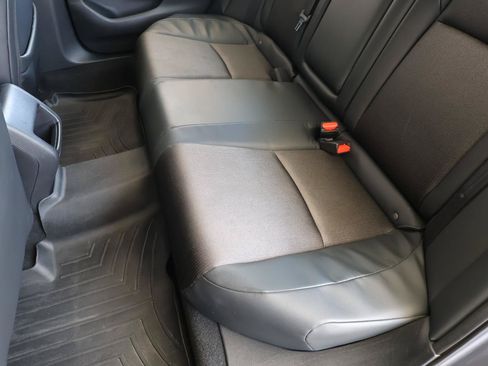 Used 2018 Honda Accord Sport image 23