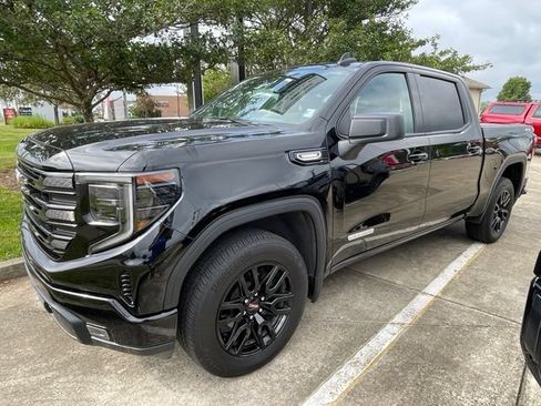 Used 2025 GMC Sierra 1500 Elevation AWD/4WD image 2
