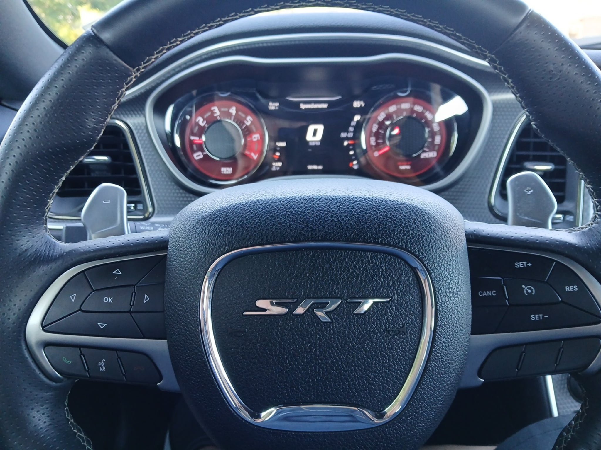 Used 2018 Dodge Challenger SRT Hellcat RWD image 35