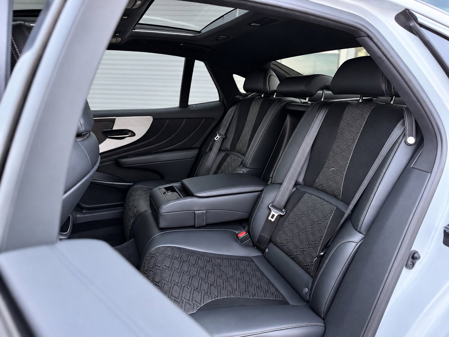 Used 2020 Lexus LS 500 F Sport AWD/4WD image 27
