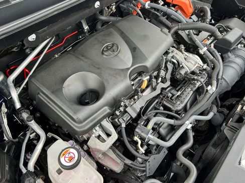 Used 2020 Toyota RAV4 Limited image 31