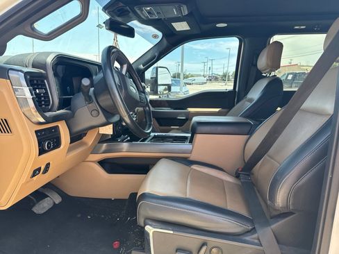 Used 2023 Ford F350 Lariat w/ Lariat Ultimate Package AWD/4WD image 11