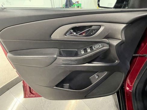 Used 2019 Chevrolet Traverse LT w/ LPO, Floor Liner Package AWD/4WD image 21
