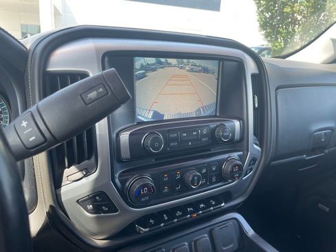 Used 2017 GMC Sierra 1500 SLT AWD/4WD image 18