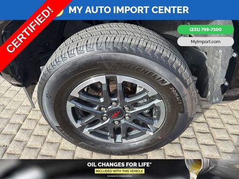 Certified 2025 Toyota Tacoma TRD Sport image 9