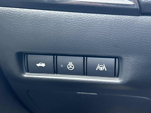 New 2026 Nissan Sentra SR w/ SR Premium Package FWD image 28