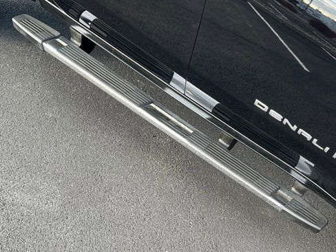Used 2025 GMC Sierra 2500 Denali image 17