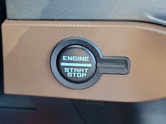 Used 2024 Ford Bronco Outer Banks w/ Sasquatch Package AWD/4WD image 16