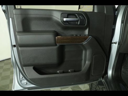 Used 2019 GMC Sierra 1500 SLE w/ SLE Value Package AWD/4WD image 24