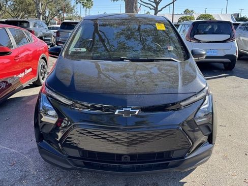 Used 2023 Chevrolet Bolt LT image 9
