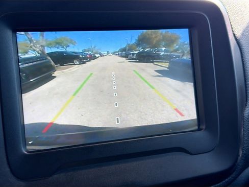 Used 2020 Jeep Renegade Latitude image 31