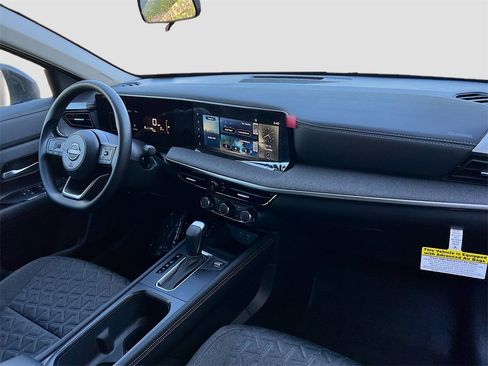 New 2025 Nissan Kicks SV image 27