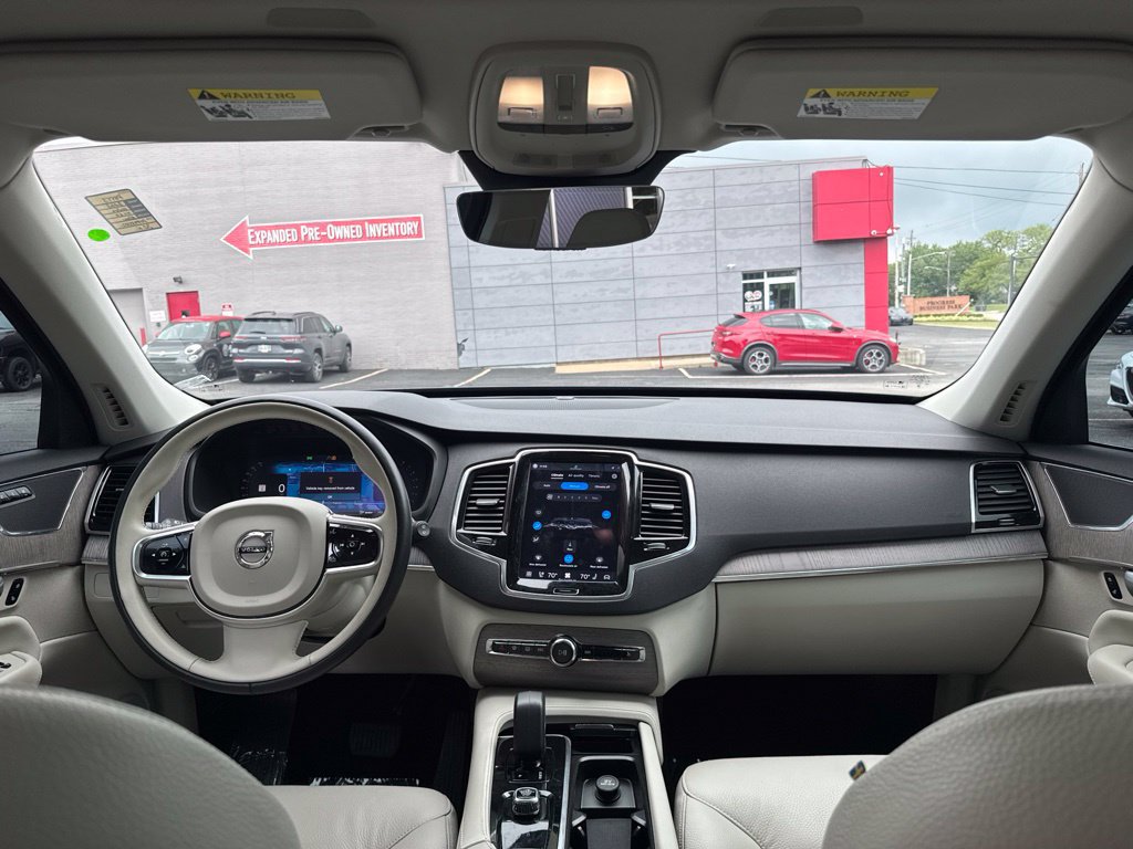 Used 2023 Volvo XC90 B6 Plus AWD/4WD image 34