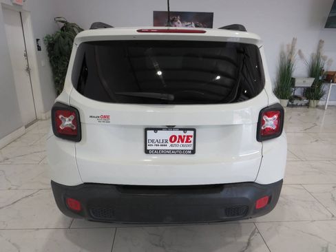 Used 2017 Jeep Renegade Sport w/ Power & Air Group FWD image 4