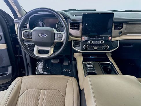 Used 2024 Ford Expedition Max Limited image 18