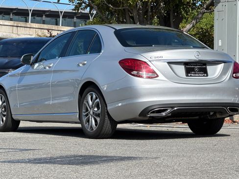 Used 2016 Mercedes-Benz C 300 Sedan image 3