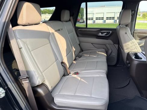 Used 2021 Chevrolet Tahoe LT w/ Luxury Package AWD/4WD image 14