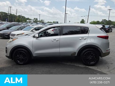 Used 2018 Kia Sportage LX FWD image 2